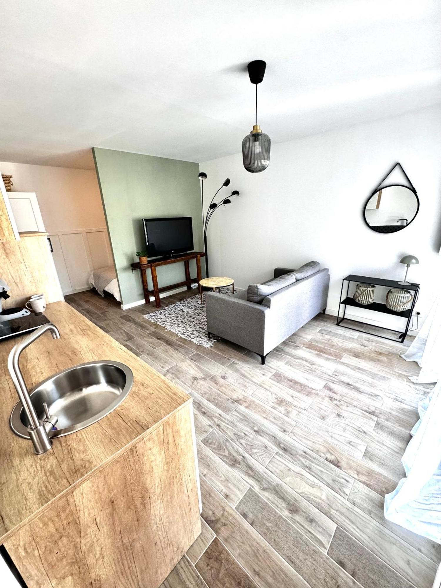 Charmant T2 Atypique Proche Du Centre-Ville Miramas Dış mekan fotoğraf