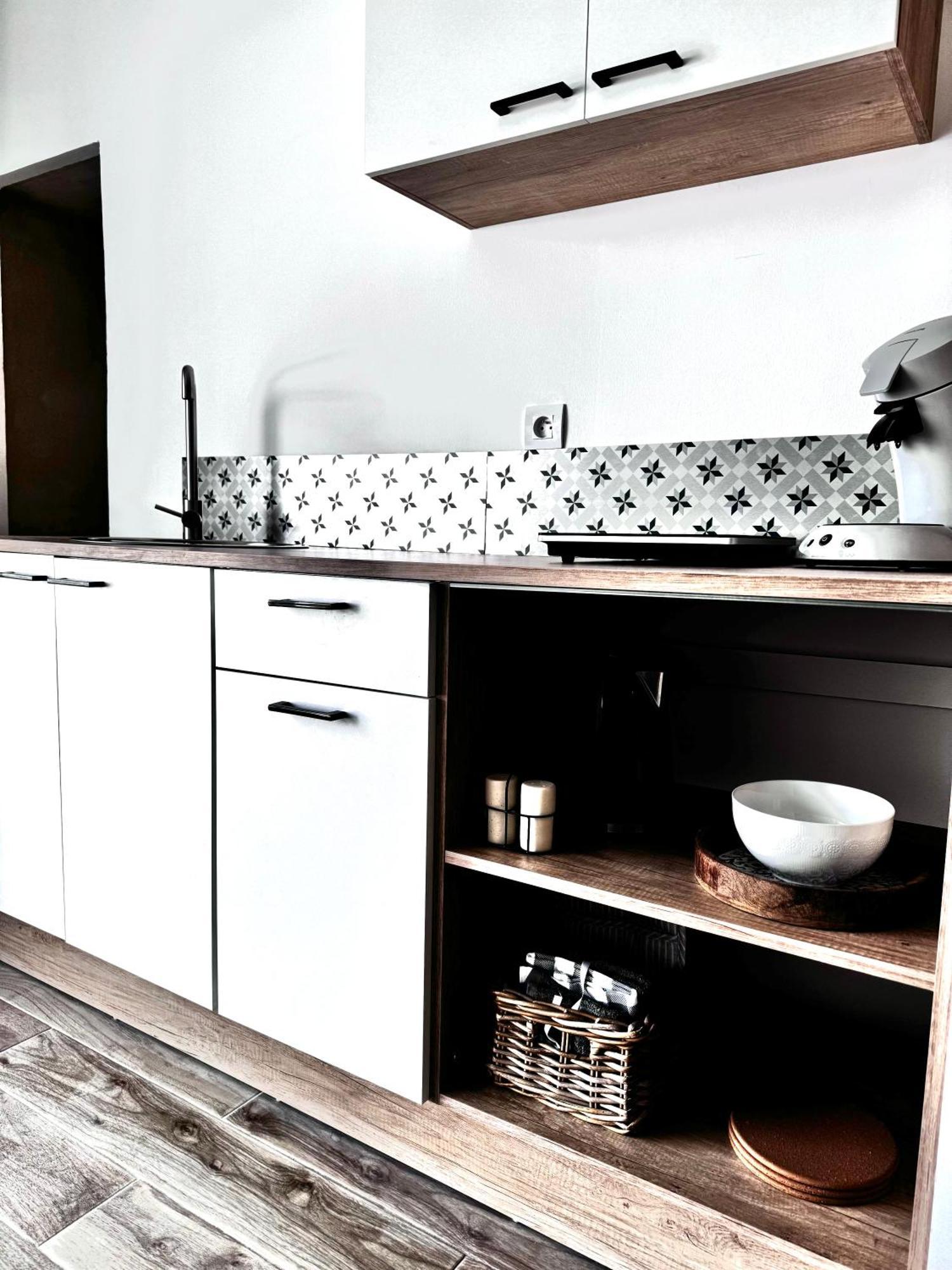 Charmant T2 Atypique Proche Du Centre-Ville Miramas Dış mekan fotoğraf